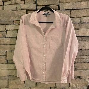 Harvé Benard washable linen button up shirt. Excellent condition. Fits L to XL